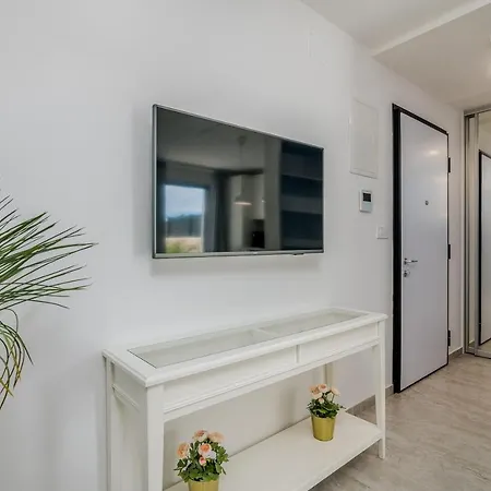 Murvica De Luxe * Malinska