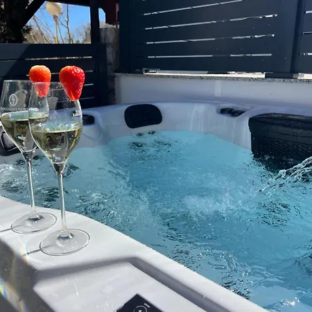 Murvica De Luxe Malinska