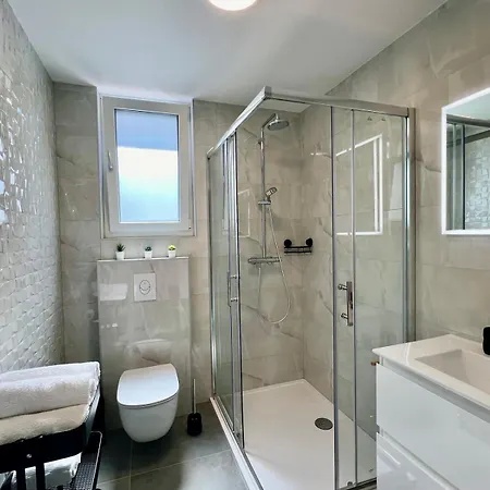 Murvica De Luxe * Malinska