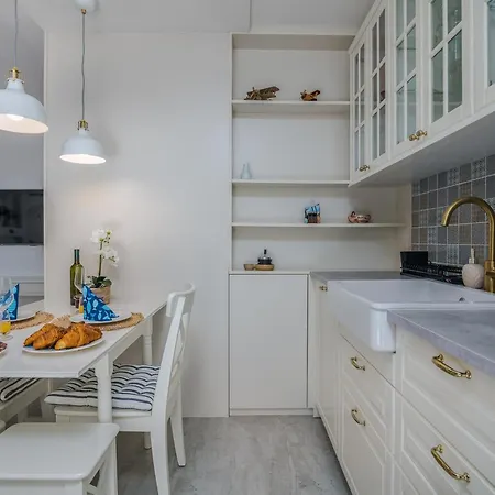 Murvica De Luxe * Malinska